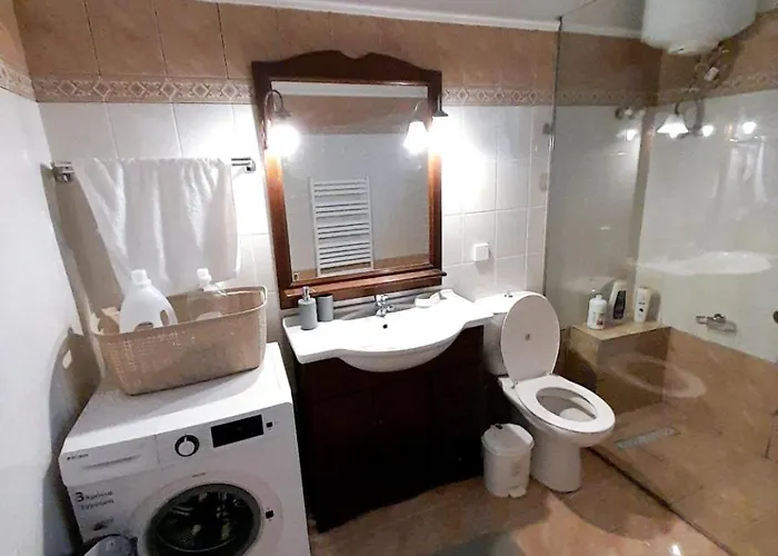 Апартаменты διωροφη μεζονετα-2km απο το κεντρο-iliana House Alepou