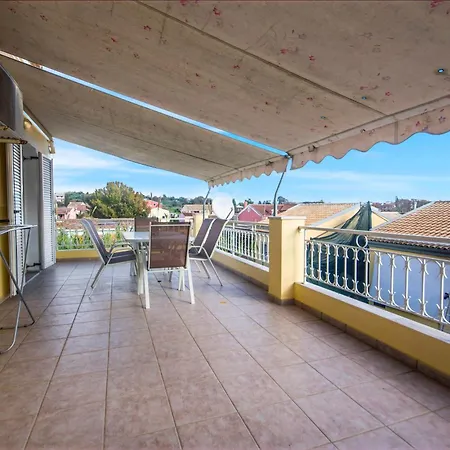 Apartament διωροφη μεζονετα-2km απο το κεντρο-iliana House Alepou