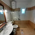 διωροφη μεζονετα-2km απο το κεντρο-iliana House *