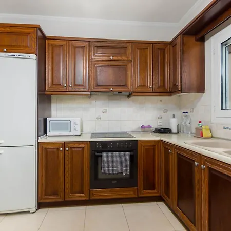 διωροφη μεζονετα-2km απο το κεντρο-iliana House *