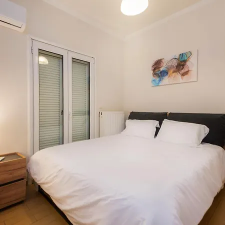 διωροφη μεζονετα-2km απο το κεντρο-iliana House Апартаменты Alepou