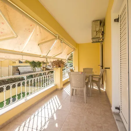 διωροφη μεζονετα-2km απο το κεντρο-iliana House Alepou